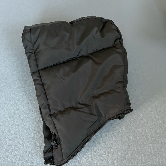 Sebby Drawstring Olive Green Puffer Vest with Removable Hood Sz M - Picture 9 of 12